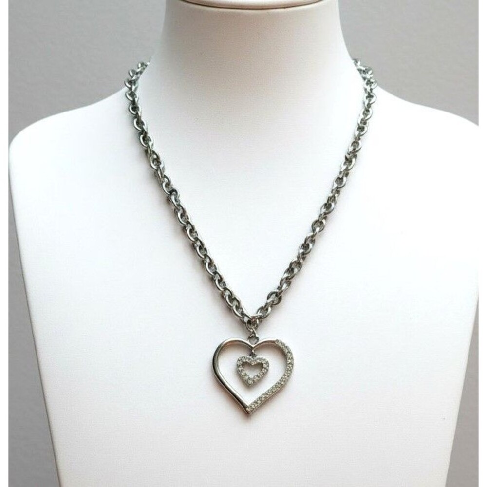 Guess Silver Tone Chunky Chain Double Heart Rhinestone Pendant Necklace